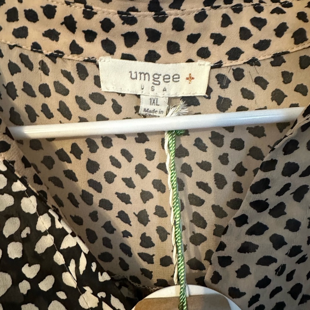 Umgee Animal Print Top in Black and Tan